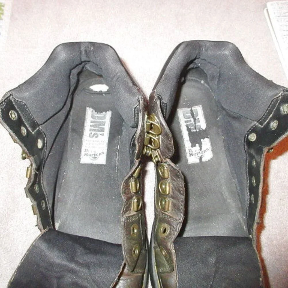 Vtg Dr. Doc Martens Mens Boots Size 9 Leather Chunky Combat Made In England
